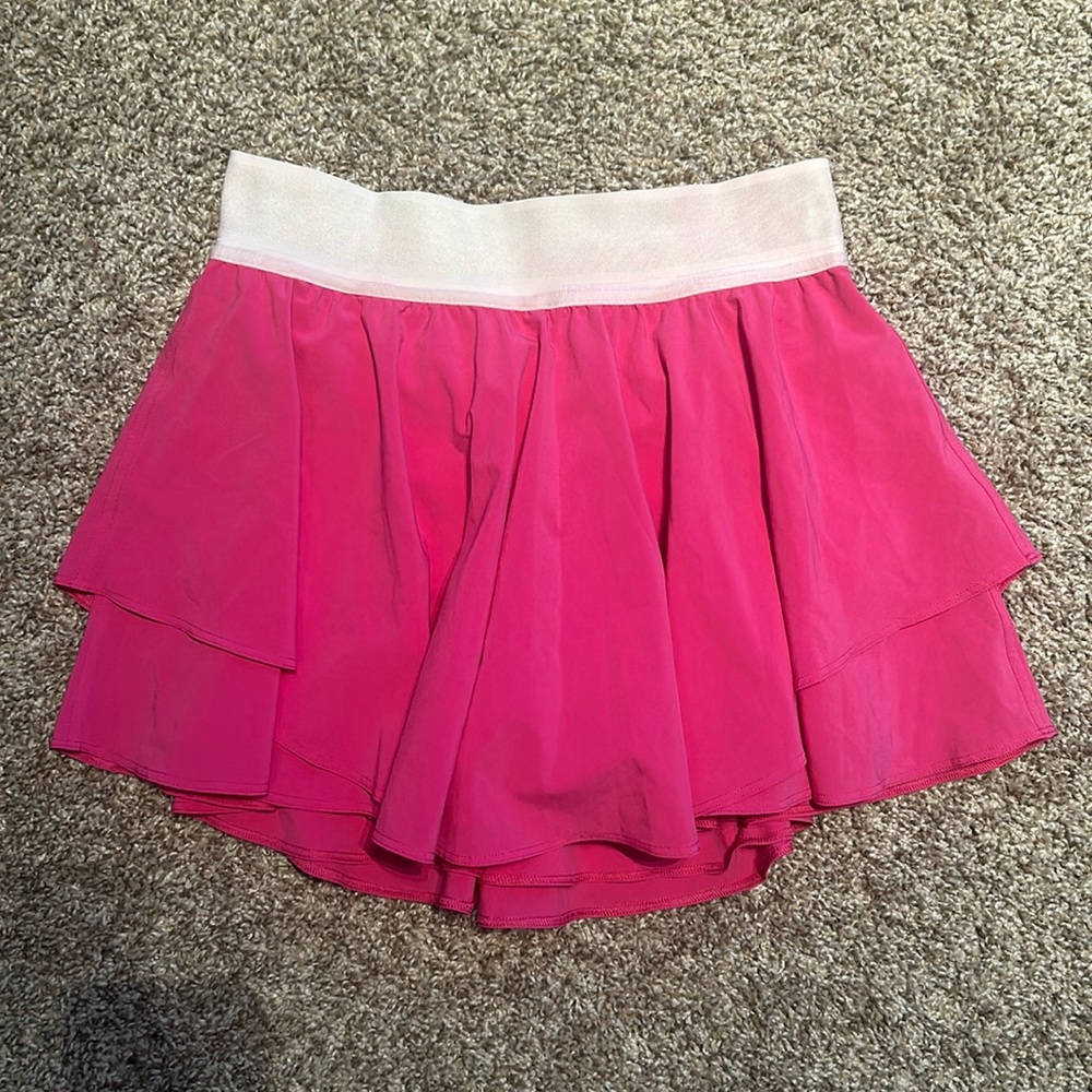 lululemon court rival high rise skirt in sonic pink. size 4.